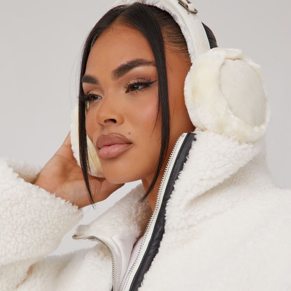 Earmuffs In White Faux Fur And Suede, Women’s Size UK One Size