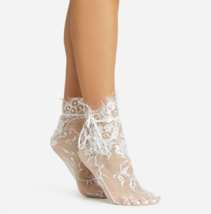 white lace ankle socks