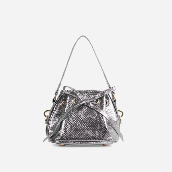stand-up ring detail grab bag in silver croc print faux leather, one size