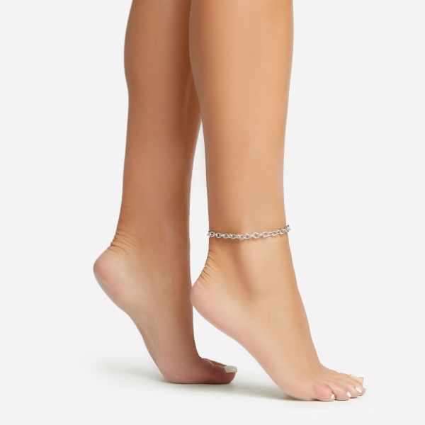 Clasp Detail Chain Anklet In Silver, Women’s Size UK One Size