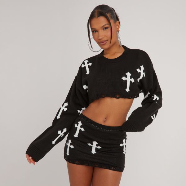 Long Sleeve Crucifix Detail Cropped Oversized Jumper In Black Knit, Women’s Size UK Medium M