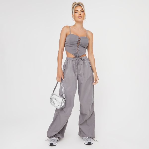 Low Rise Oversized Parachute Cargo Trousers In Grey, Women’s Size UK 8
