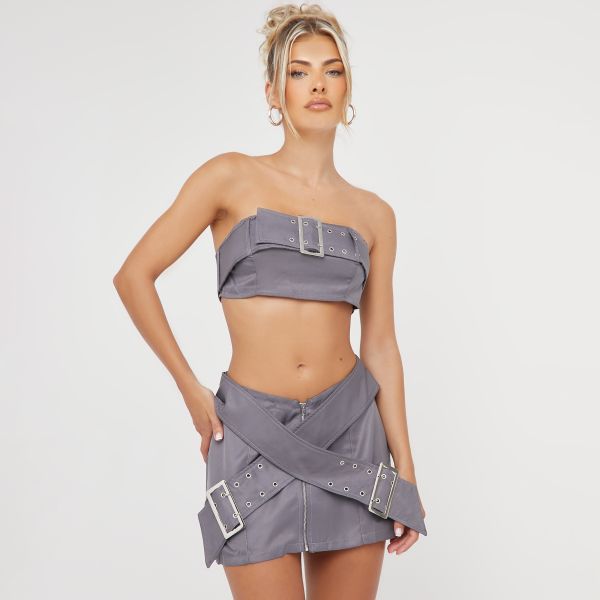 Bandeau Buckle Detail Crop Top In Charcoal Woven